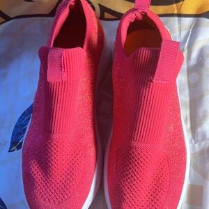 Avia Womans Memory Foam Slip Ons - Size 6